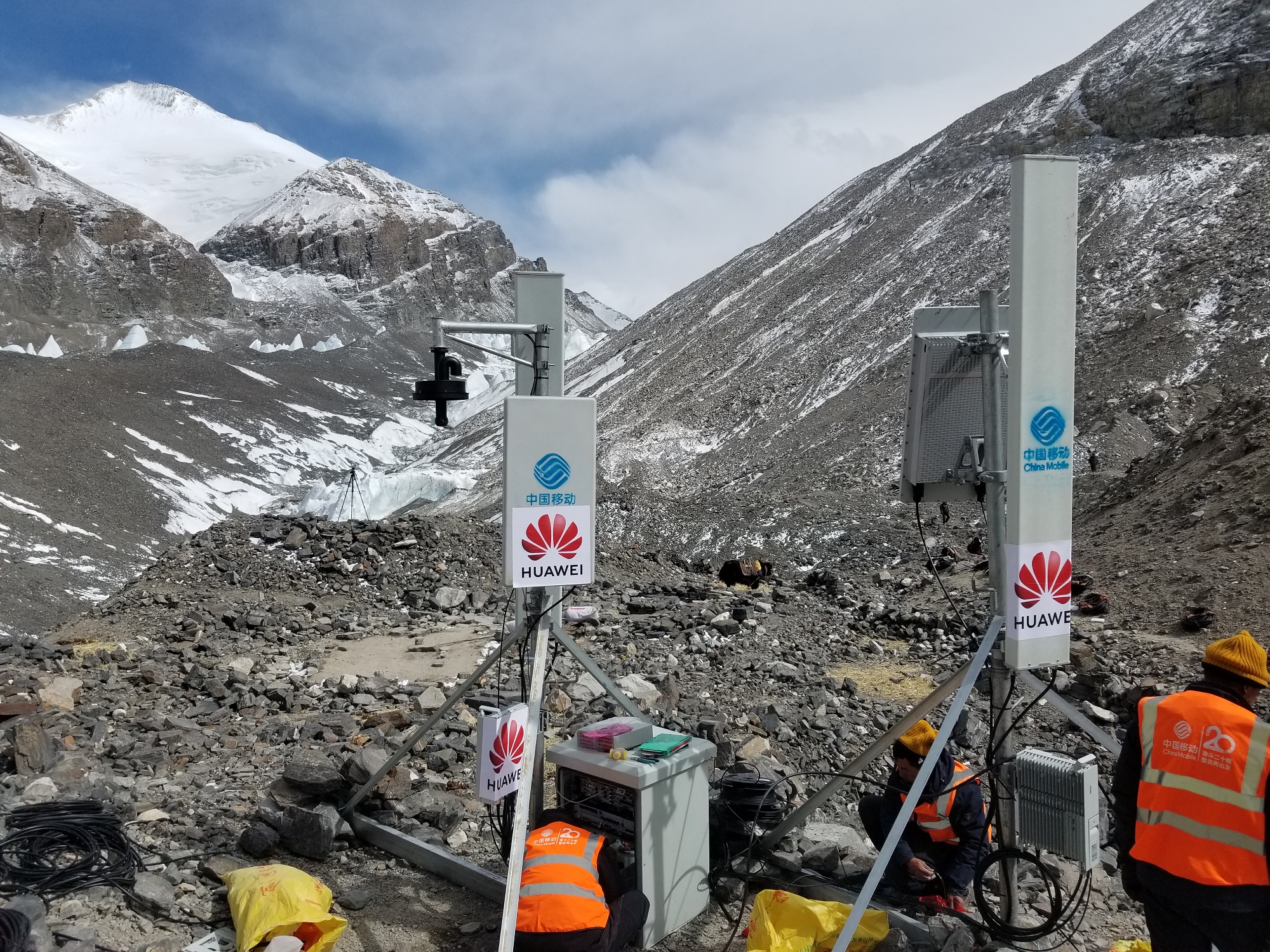 Huawei and China Mobile bring 5G connectivity to Everest’s summit