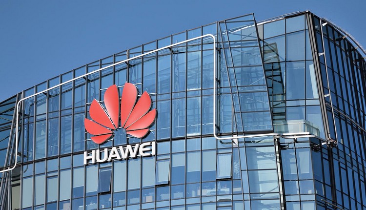 UK Set to Shrink Huawei's Involvement in 5G Networks